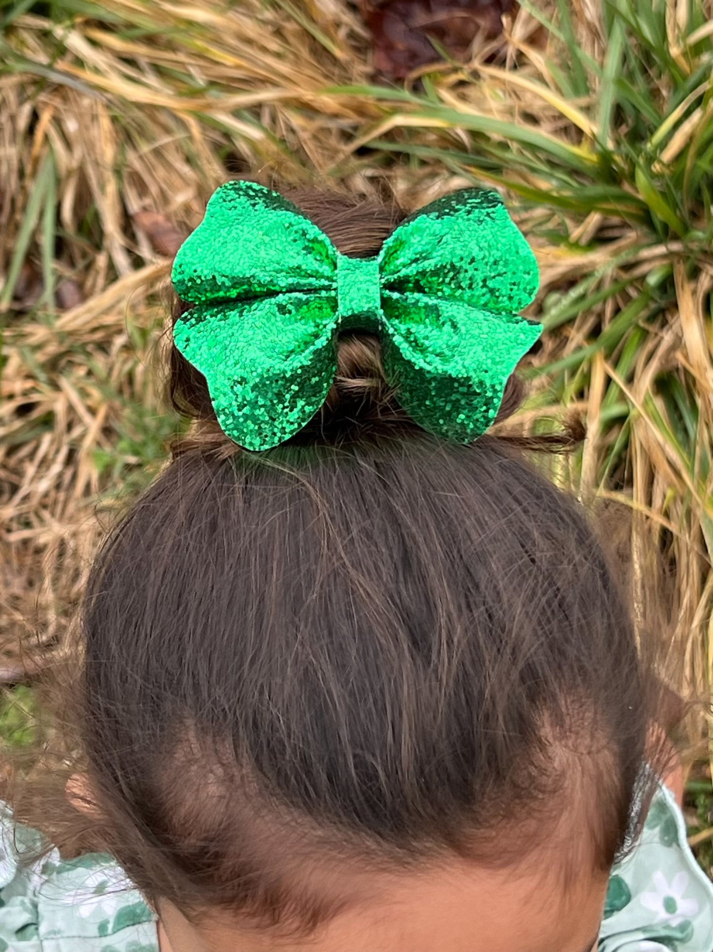 Shimmering Shamrock Bow