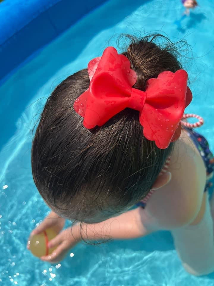Lobster Swim Bow
